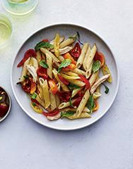 Penne with chicken and pickled peppers