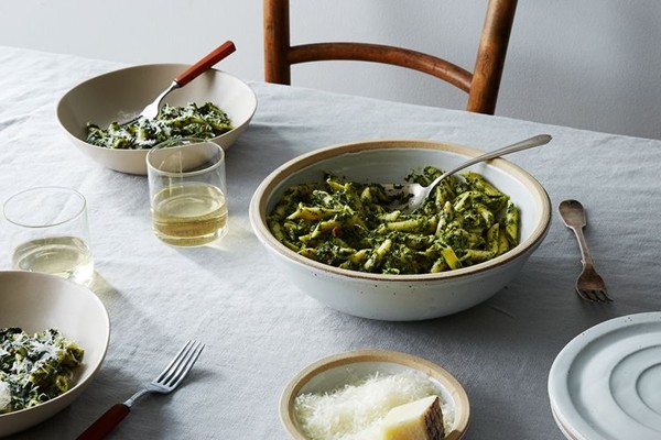 Penne with creamed greens and pancetta