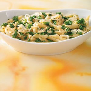 Penne with kale and onions