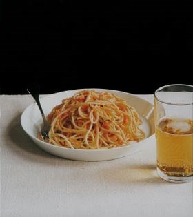 Penne with mushrooms and fresh tomatoes (Penne alla boscaiola)