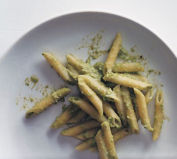 Penne with pea pesto