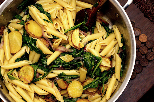 Penne with potatoes and rocket