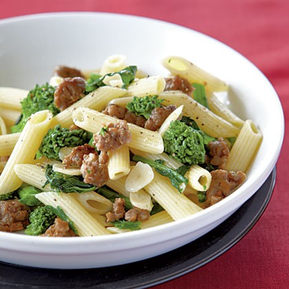 Penne with sausage, garlic, and broccoli rabe