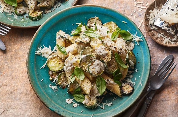 Pennoni with courgette, mascarpone & basil