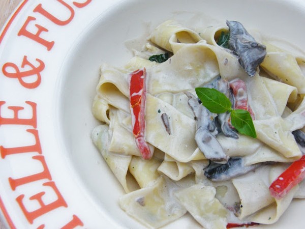 Pepper and mushroom pappardelle