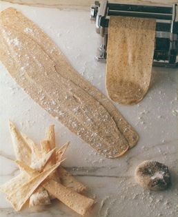 Pepper crackers