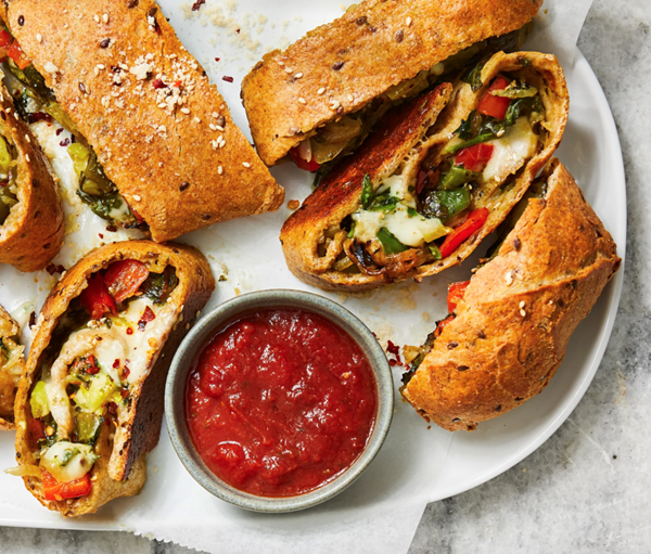Pepper, pesto & spinach stromboli