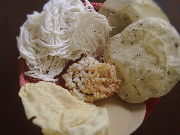 Pepper poppadoms