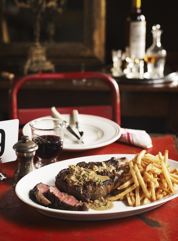 Pepper steak (Steak au poivre)