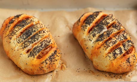 Pepper, tomato and poppy seed pasties