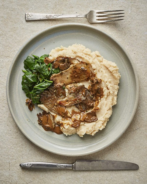 Peppercorn oyster mushrooms with cannellini mash 