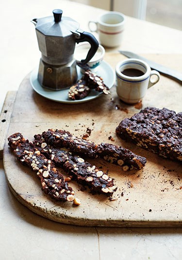 Peppered bread (Panpepato)