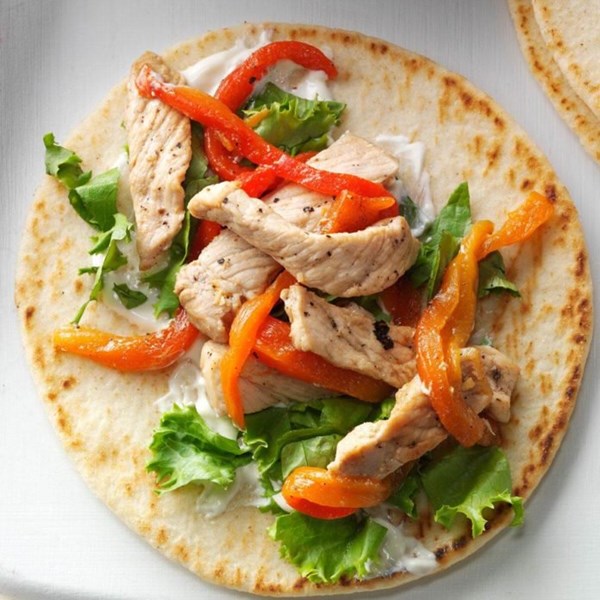 Peppered pork pitas