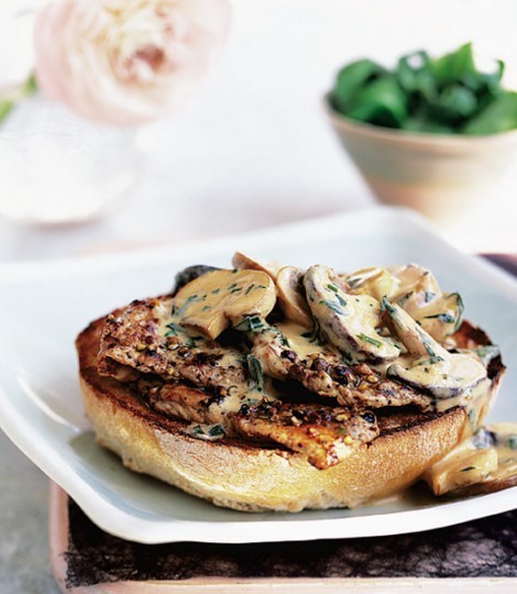 Peppered pork steaks with Stroganoff sauce