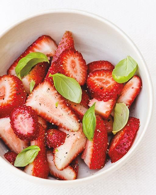 Peppered strawberries with basil