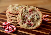 Peppermint cacao nib chocolate chip cookies