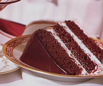 Peppermint fudge cake