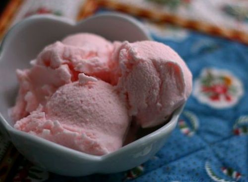 Peppermint ice cream