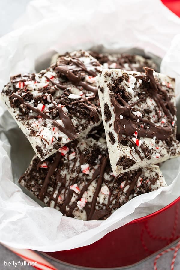 Peppermint Oreo bark