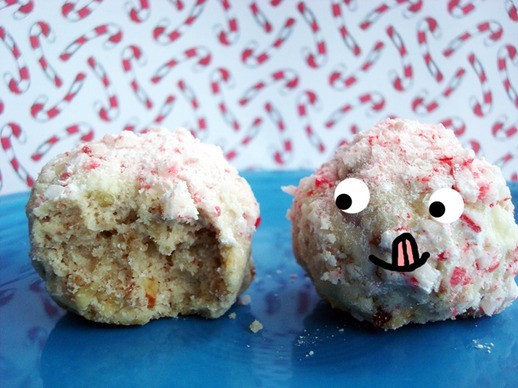 Peppermint snowball cookies
