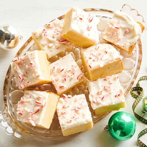 Peppermint sugar cookie bars
