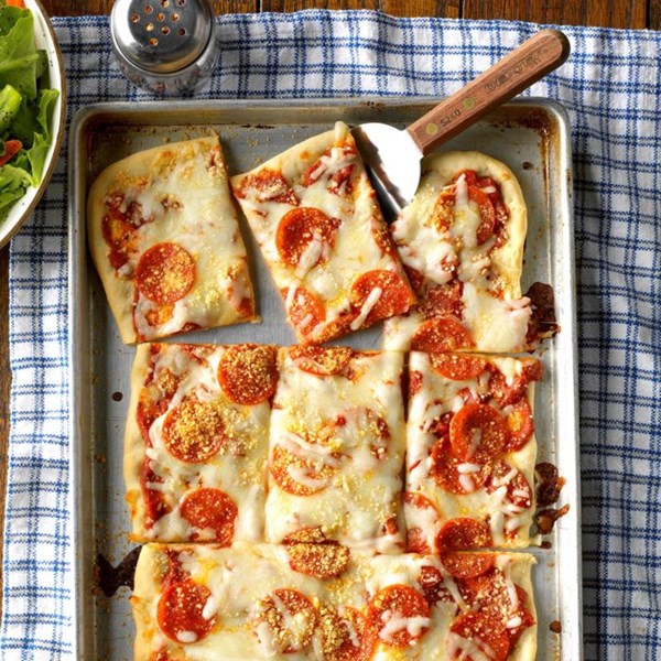 Pepperoni pan pizza