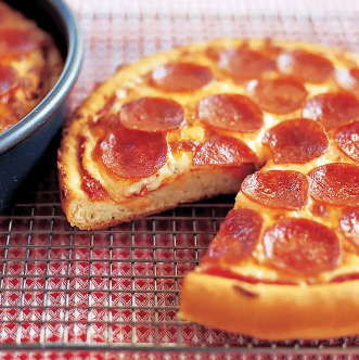 Pepperoni pan pizza