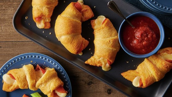 Pepperoni pizza crescent rolls
