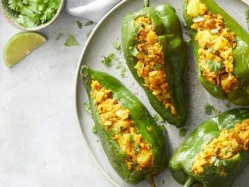 Peppers stuffed with chickpeas and potatoes 