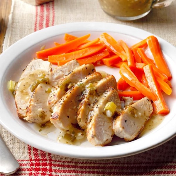 Peppery herbed turkey tenderlion