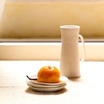 Peppery peaches with Sauternes