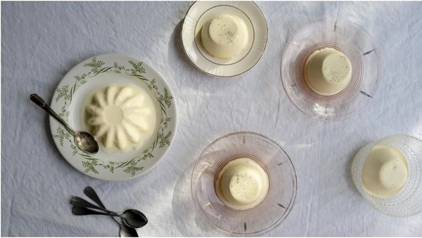 Perfect pure panna cotta