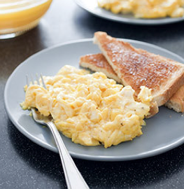 Perfect scrambled eggs for one