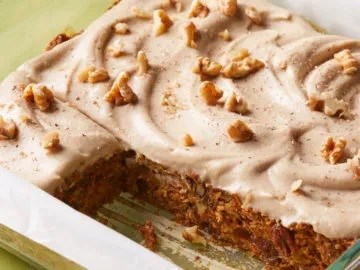 Perfect vegan carrot cake [vanilla bean frosting]