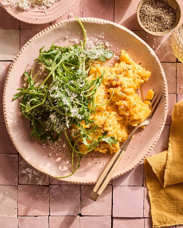 Perfectly soft scrambled eggs