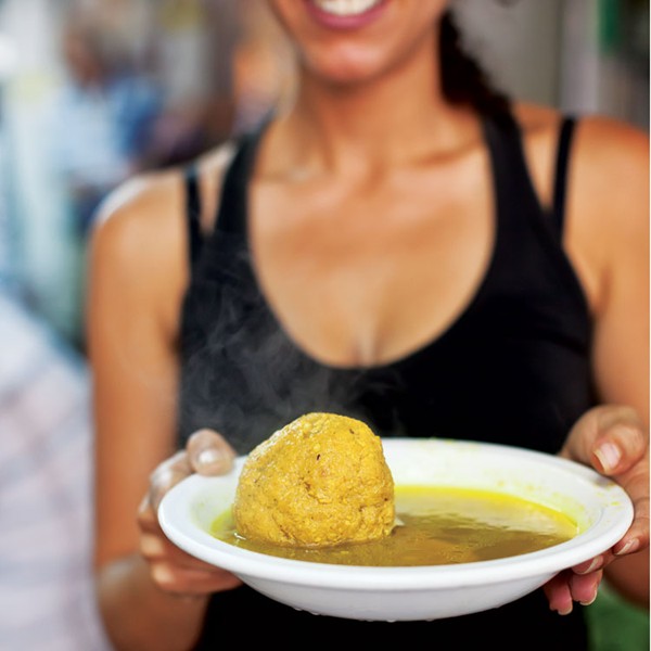 Persian chicken meatball soup (Gundi)