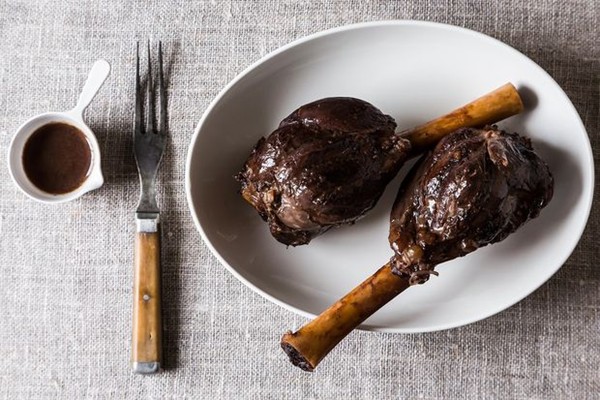 Persian lamb in pomegranate sauce