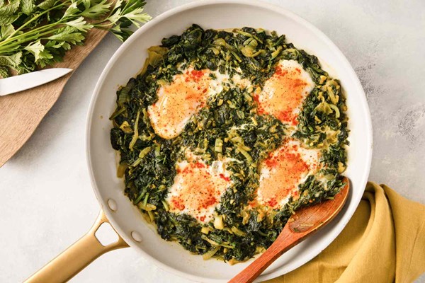 Persian spinach and herbs with poached eggs (Nargesi)