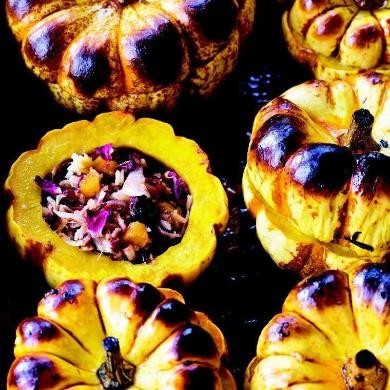 Persian stuffed dumpling squash with rose petals