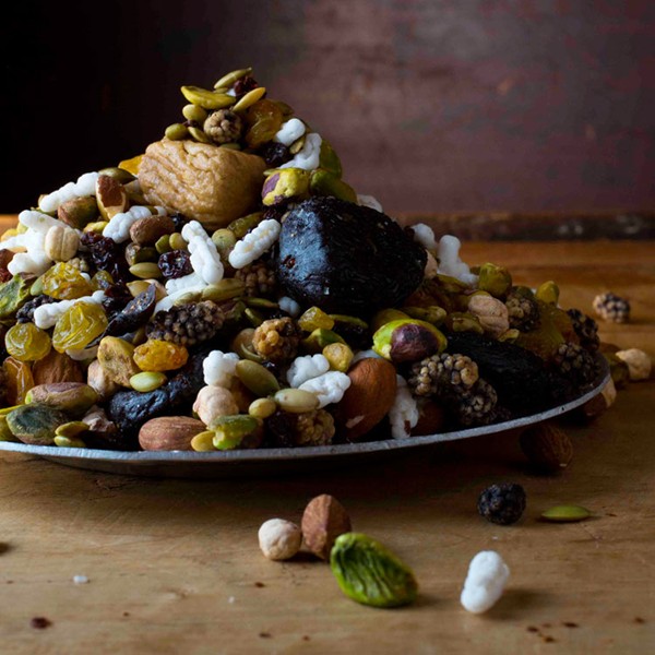 Persian trail mix (Ajil)