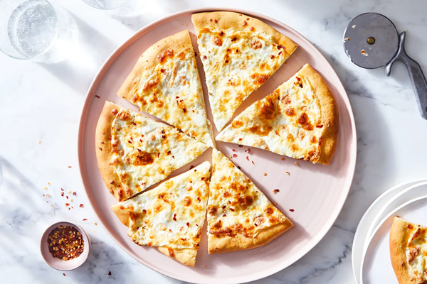 Personal white pizza with no-yeast dough