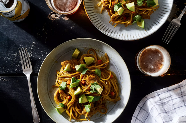 Peruvian chicken & basil pasta (Sopa seca) 