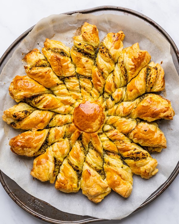 Pesto and goat cheese tarte soleil