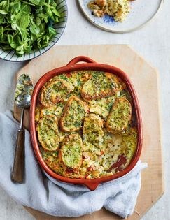 Pesto and goat's cheese bread pudding