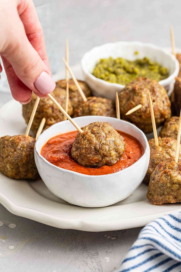 Pesto chicken meatballs