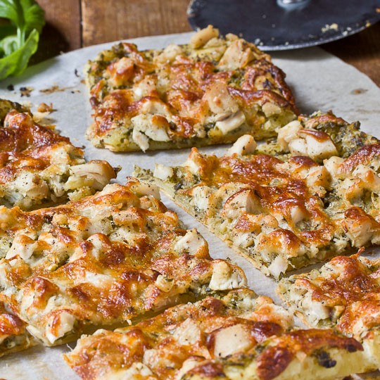 Pesto chicken tart