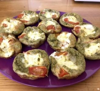 Pesto egg muffin bites