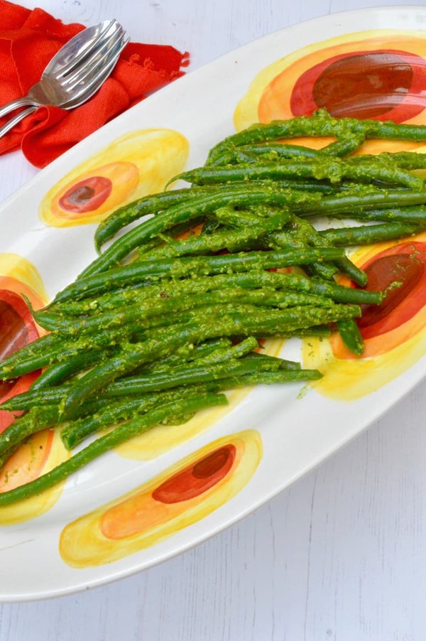 Pesto green beans