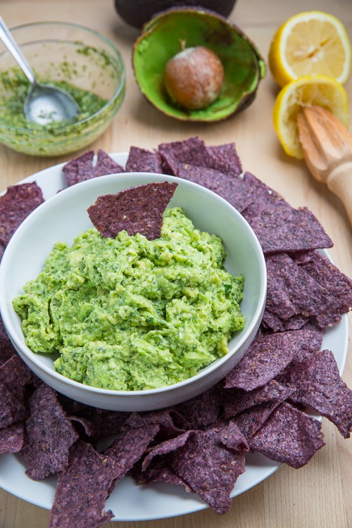 Pesto guacamole