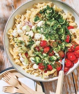 Pesto pasta salad